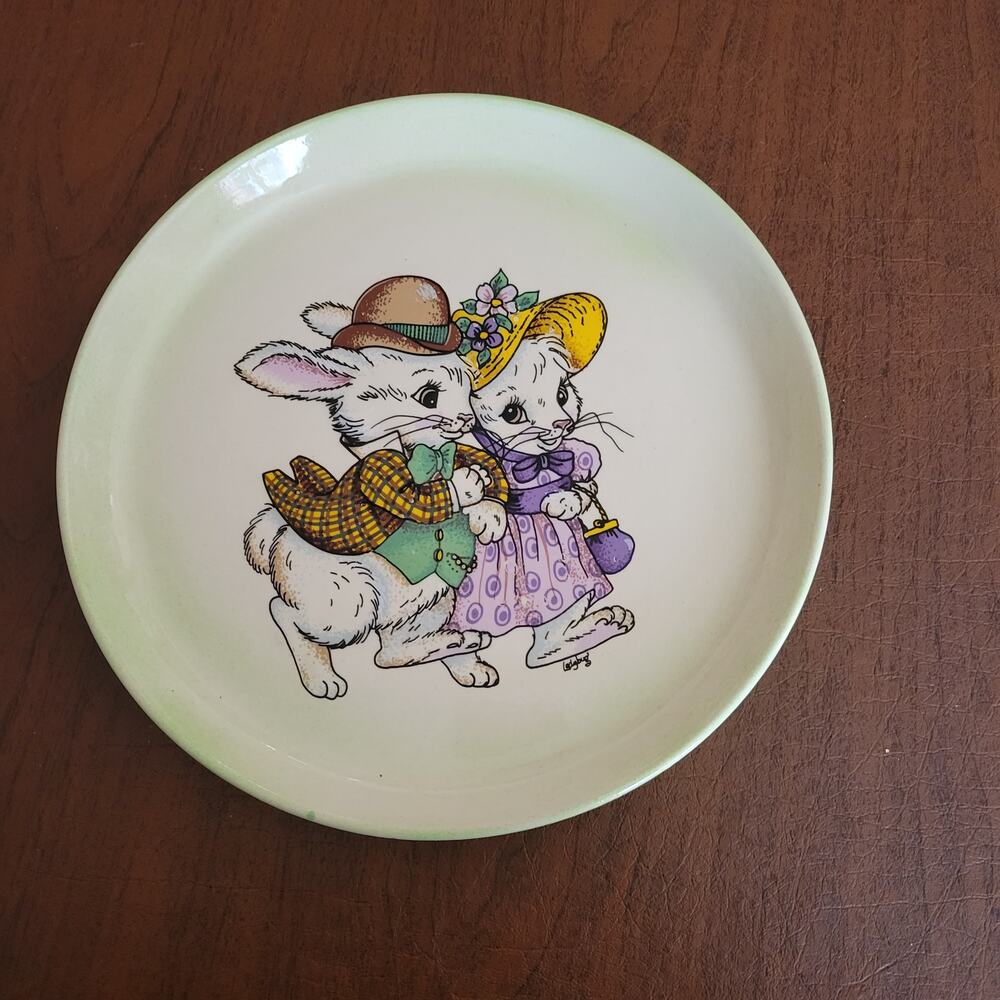Vintage Mr. and Mrs Rabbit Bauer Pottery plate tray platter. Diameter 9 7/8"